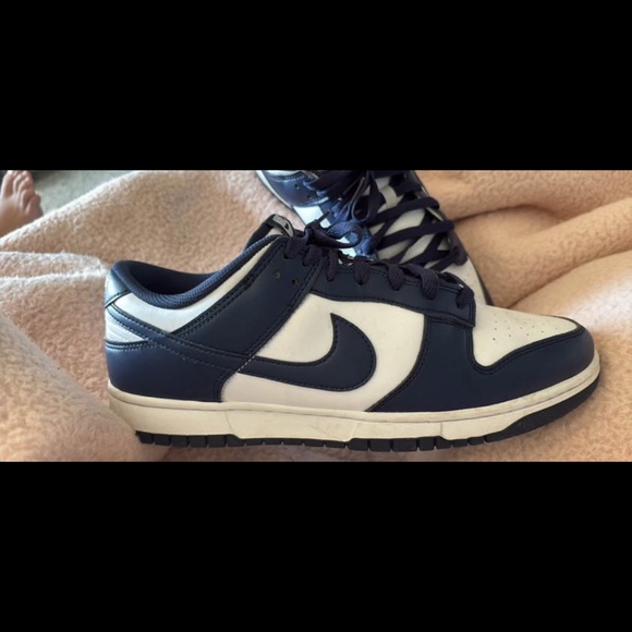 Shoes - Picture 2 of 3